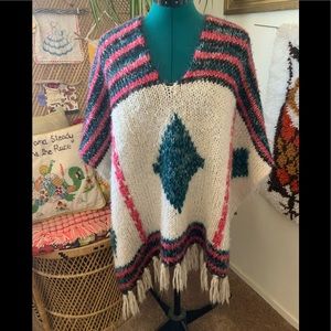 Cute and colorful poncho by heritage 1981